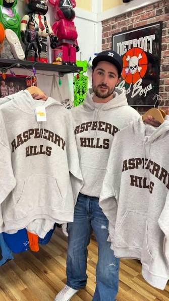 Raspberry Hills Shorts